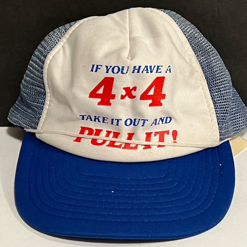 Nice vintage trucker hat one size